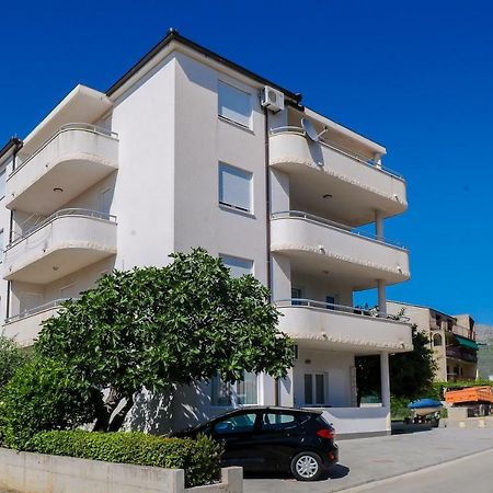Apartment Neva Split Exterior photo